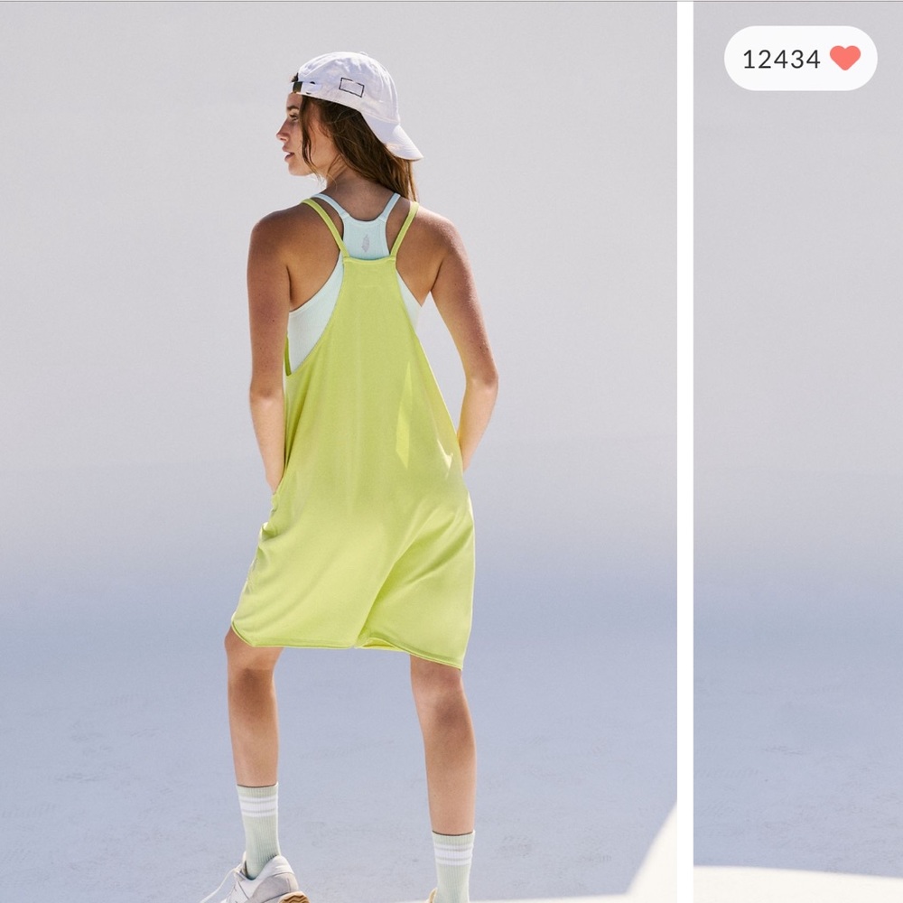 SOLD!Free people movement hot shot romper.